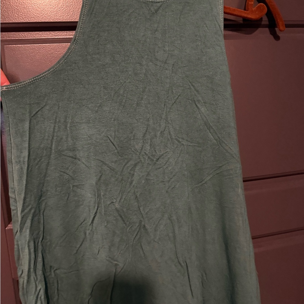 AE Tank - Picture 3 of 3